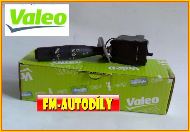 Přepínač blinkrů a světel 0022 VALEO Peugeot 206